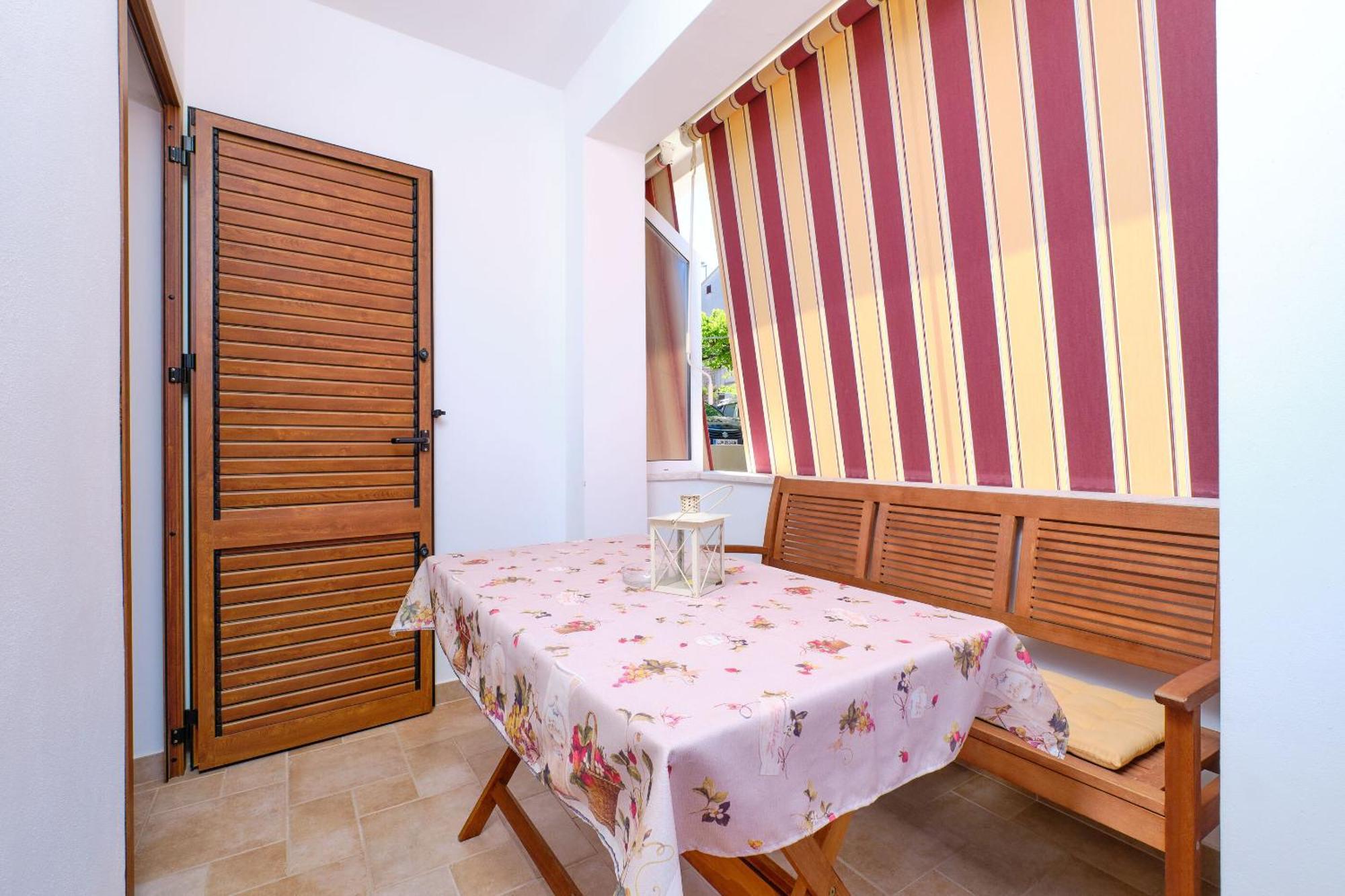 Apartments Enna Mali Lošinj Exteriör bild